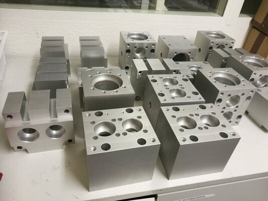 Verteilerblock aus Aluminium