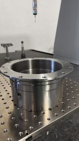 CNC Drehteile Bohrungen Lager