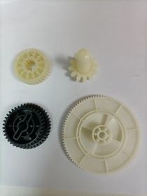 Spritzgussteile Zahnraeder Rapid Prototyping Plastikteile plastic parts